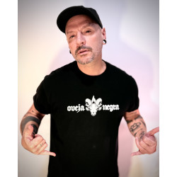 Camiseta Oveja Negra